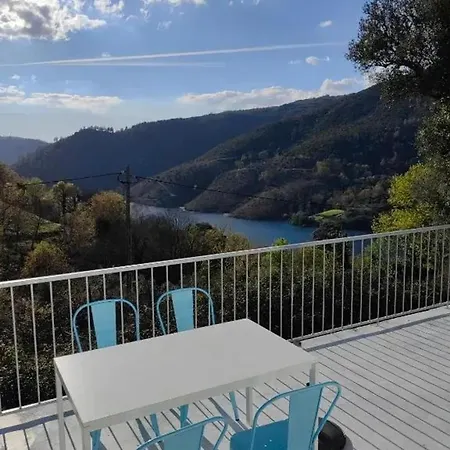 Cozy House With View In * Ruivãis