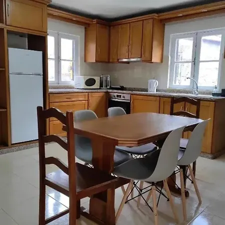 Cozy House With View In * Ruivãis
